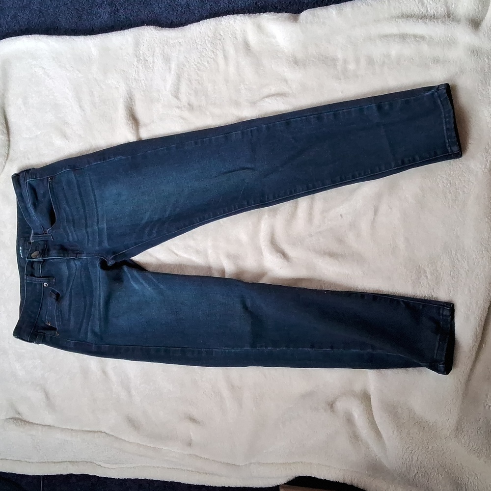 AERO womans size 6 reg low rise denim jeans